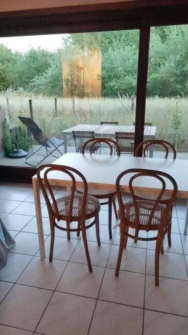 4-Persoons Appartement Met Een Mooi Uitzicht De Panne Exterior foto